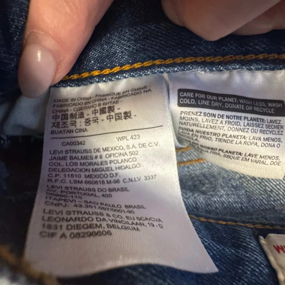 Levis authentic levi